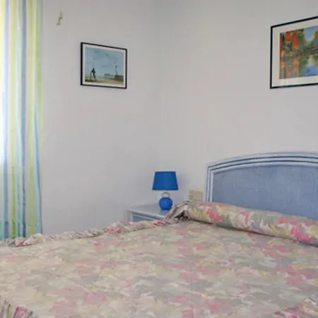 Esmeralda Apartment